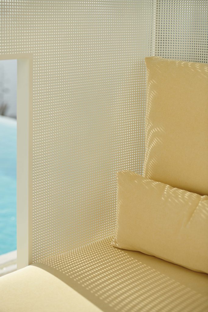 Gandia Blasco - Solanas Cocoon Lounge Chair