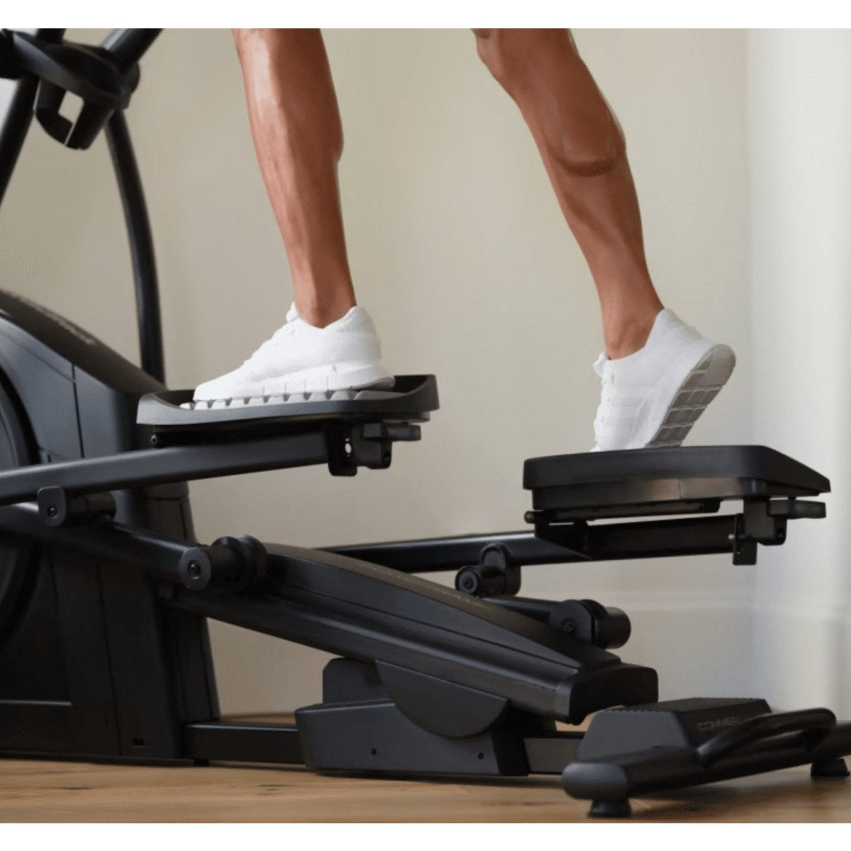 NordicTrack - Crosstrainer Airglide 14i Elliptical